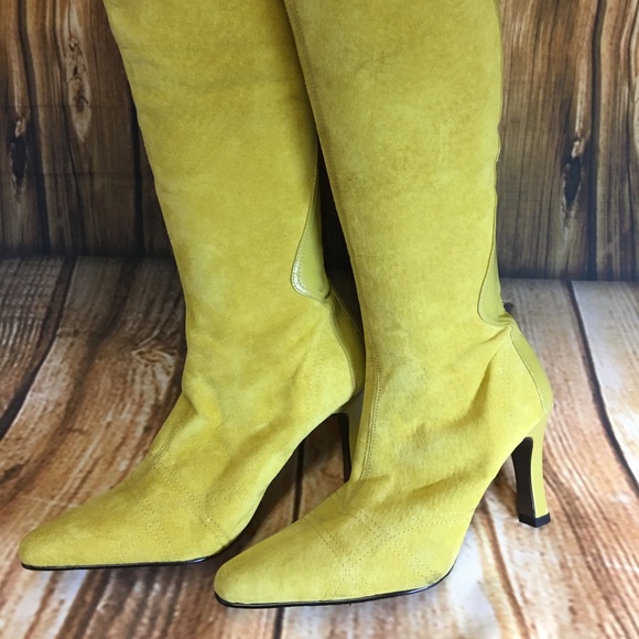 Yellow Boots! - Picture 7 of 7